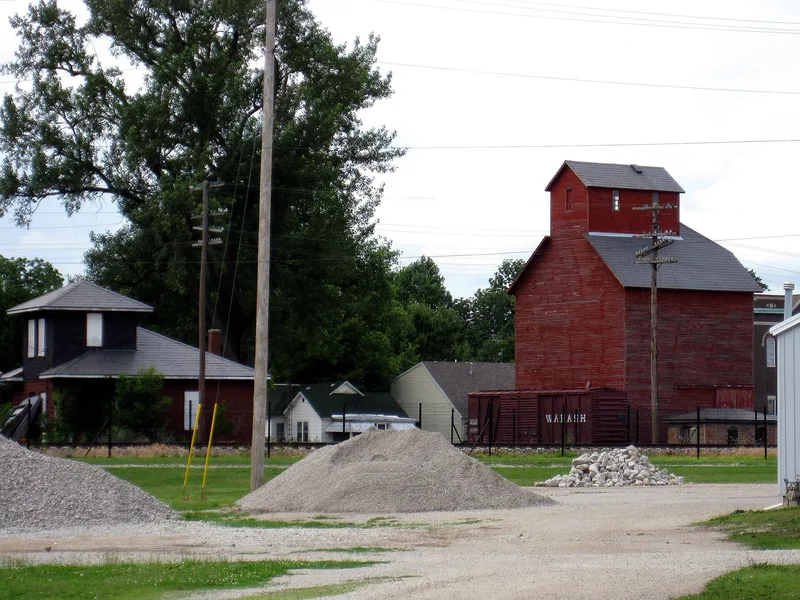 Hawes, J. H., Elevator, Atlanta, Illinois