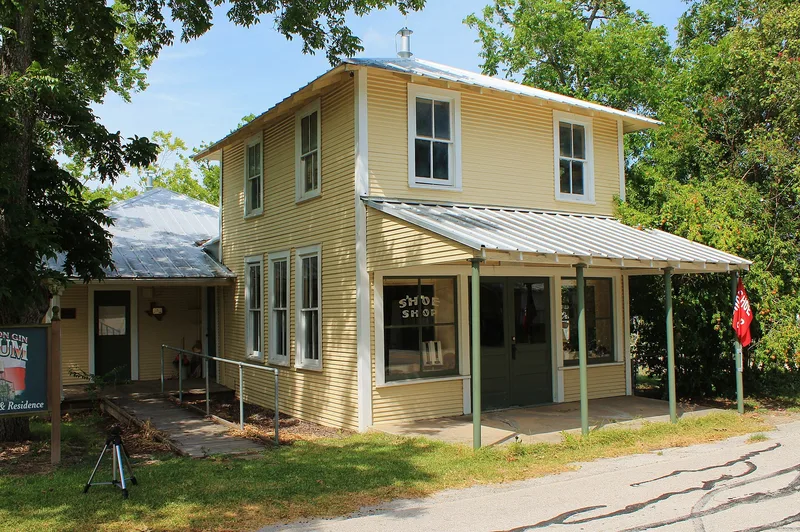 Wehring Shoe Shop and Residence, Burton, Texas