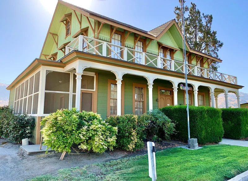 Pogue Hotel, Lemoncove, California