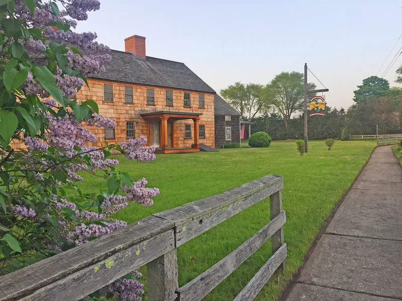 Terry-Ketcham Inn, Center Moriches, New York