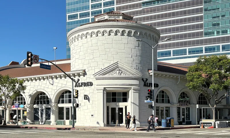 Ralphs Grocery Store, Los Angeles, California