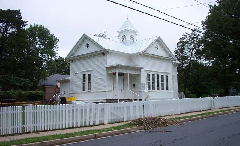 Carlin Hall, Arlington, Virginia