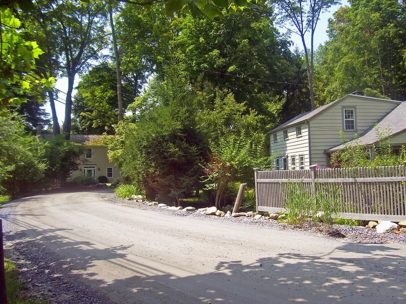 Indian Brook Road Historic District, New York