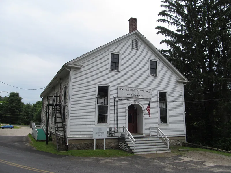 Mill River Historic District, Massachusetts