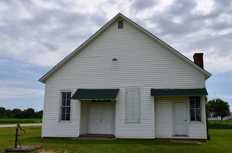 South Fulton Churchhouse, Astoria, Illinois