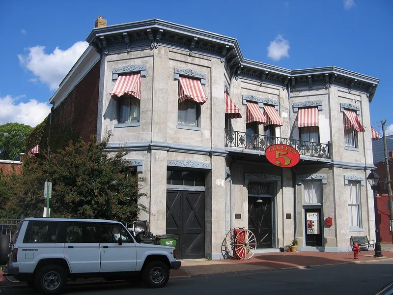 Steamer Company Number 5, Richmond (Independent City), Virginia
