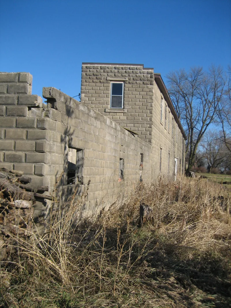 Ashelford Hall, Esmond, Illinois
