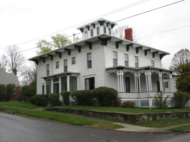 Maple Street Historic District, New York