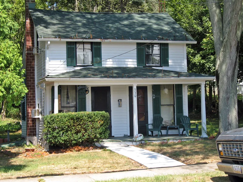 Stahl-Hoagland House, Navarre, Ohio