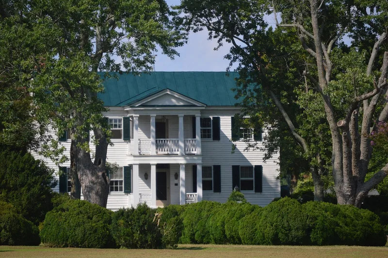 Versailles, Burgess, Virginia