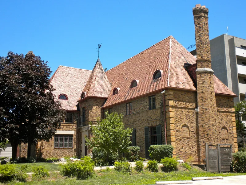 Alpha Rho Chi Fraternity House, Champaign, Illinois