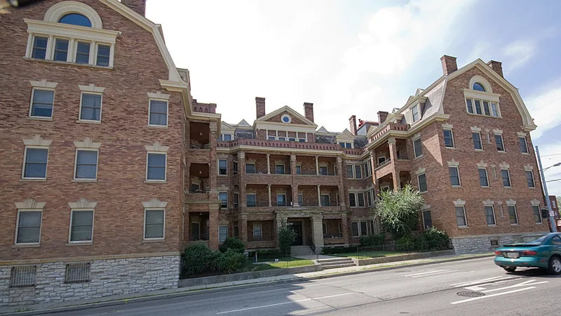 Alexandra, The, Cincinati, Ohio