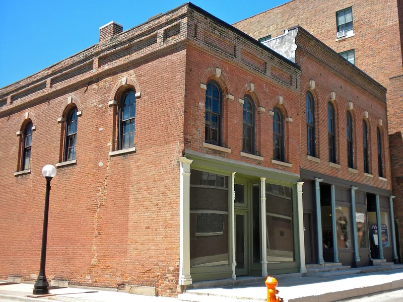 Building at 201 North Market Street, Champaign, Illinois