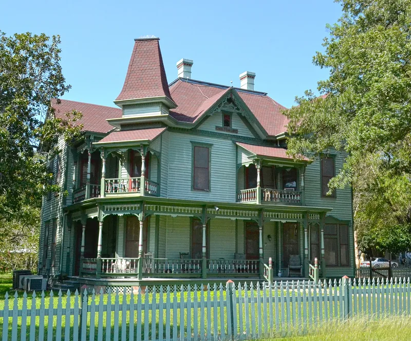 Chilton, Dr. L.W. and Martha E.S., House, Goliad, Texas