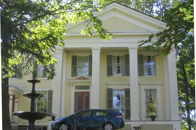 Oakcliff, Crescent, New York