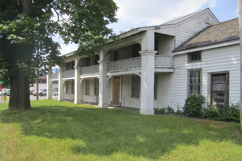 Clifton Park Hotel, Clifton Park and Halfmoon, New York