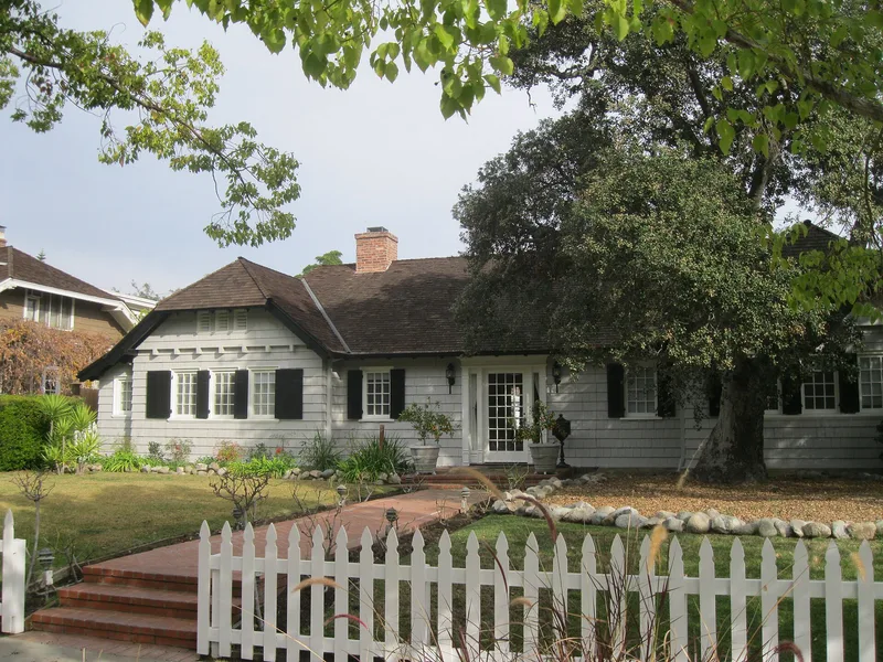 House at 1050 S. Madison Ave., Pasadena, California