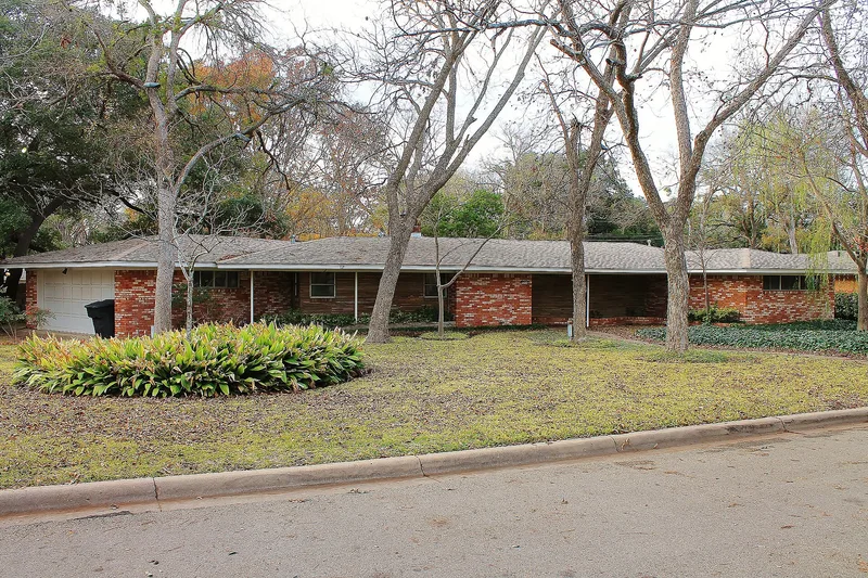 Wilson, Ralph, Sr., and Sunny, House, Temple, Texas