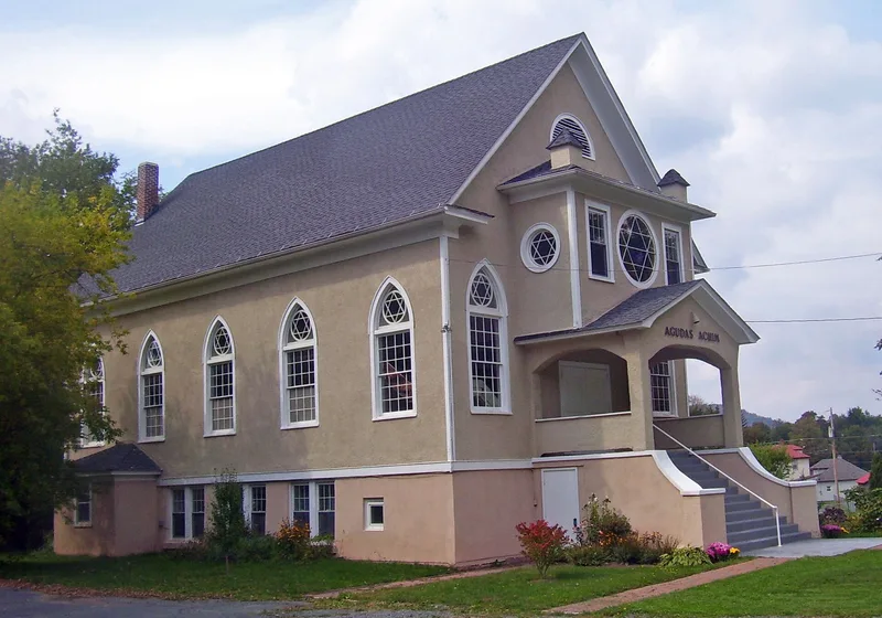 Aqudas Achim Synagogue, Livingston Manor, New York