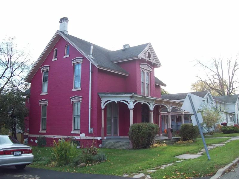 House at No. 13 Grove Street, Mount Morris, New York