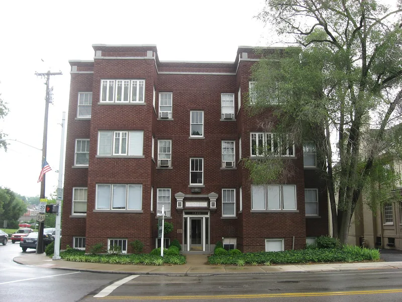 La Tosca Flats, Cincinnati, Ohio